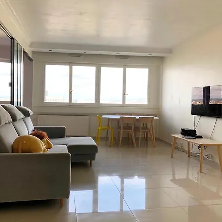 Apartment Lovely Near La Defense Courbevoie