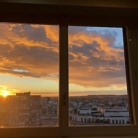 Lovely Near La Defense Apartment